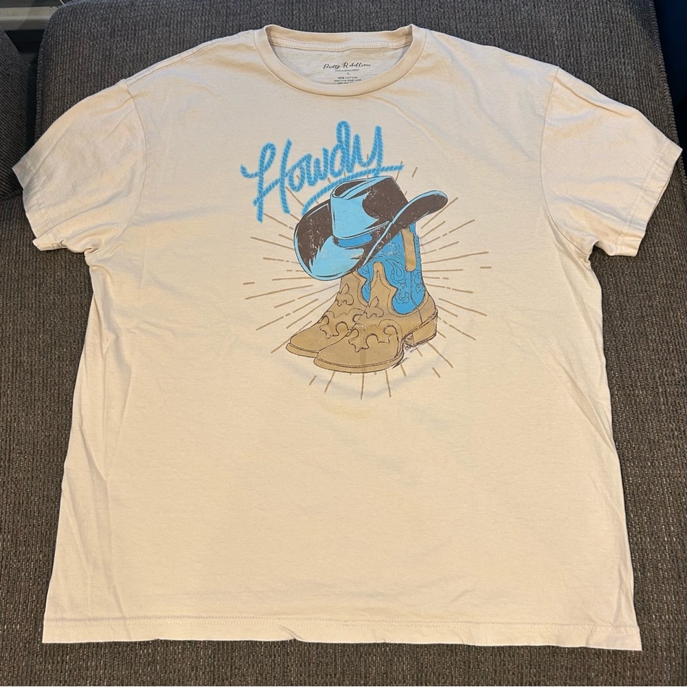 Pretty Rebellious Howdy Tee